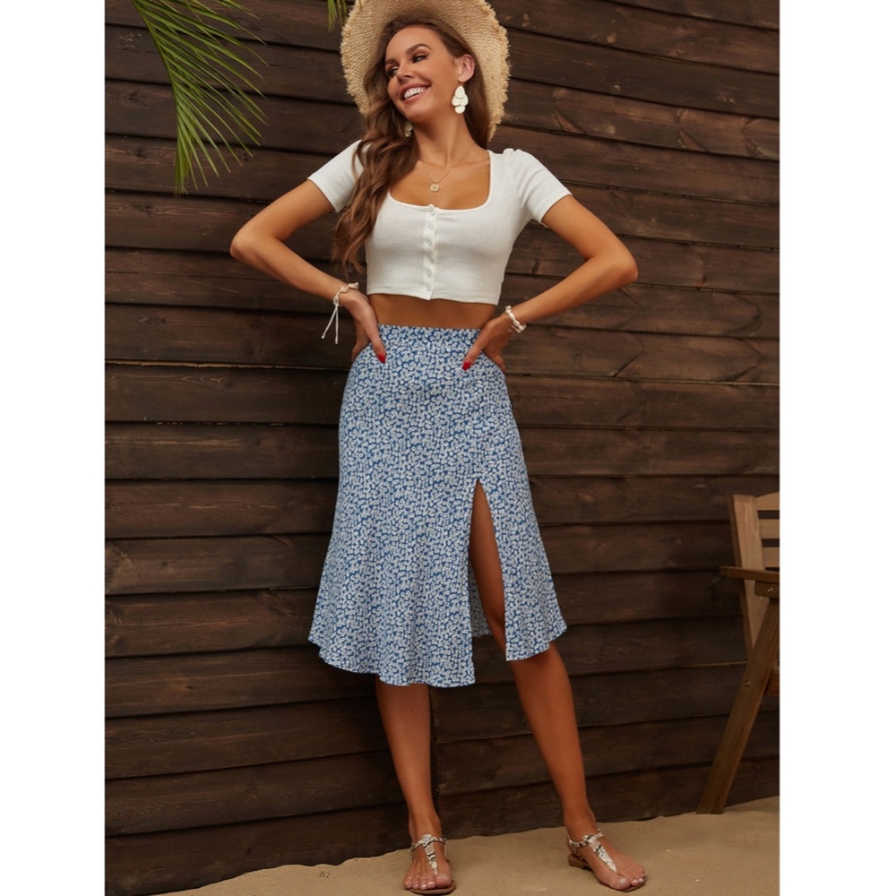 Floral Blue Leg Slit Flared Skirt - Picture 6 of 7